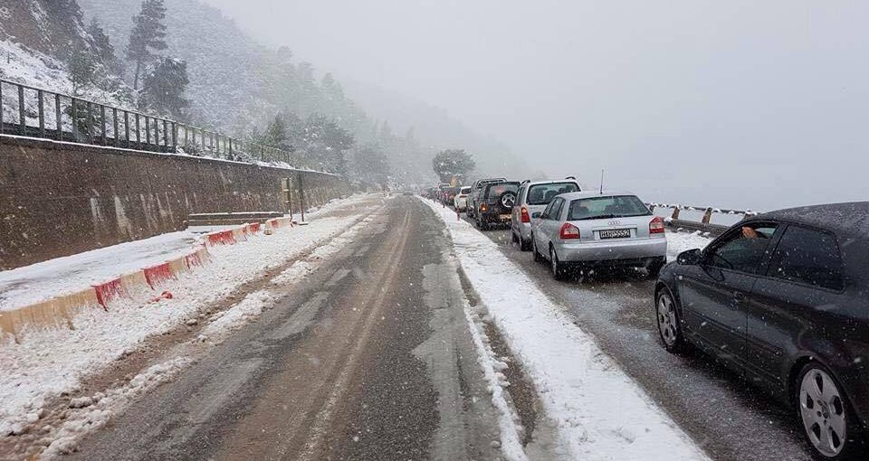 Έκλεισε η Εθνική Οδός Ιωαννίνων – Αντιρρίου λόγω χιονόπτωσης και παγετού