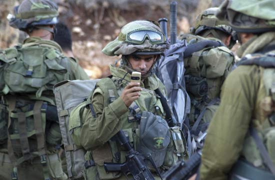 Πανέμορφες ξανθιές στην… υπηρεσία του κυβερνοπόλεμου ανάμεσα σε ισραηλινό Στρατό και Χαμάς