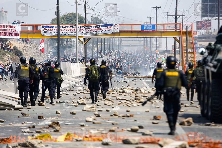 Βίαιες διαδηλώσεις  στο Περού για την επιβολή διοδίων (βίντεο)