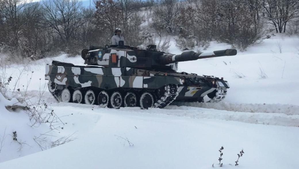 Με χειμερινή παραλλαγή τα Leopard-2A4 του ΕΣ (φωτό)