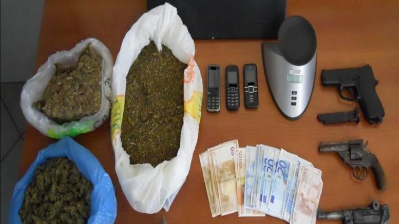 Καρπενήσι: Σύλληψη ένοπλης σπείρας που καλλιεργούσε και διακινούσε χασίς