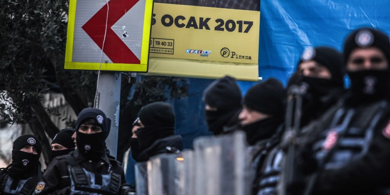 100.000 ωρών βίντεο μελετήθηκε από τις τουρκικές αρχές ώστε να εντοπίσουν τον τρομοκράτη του Ρέινα