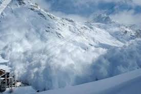 Μαρτυρία διασωθέντα από τη χιονοστιβάδα στην Ιταλία: «Εκεί κάτω είναι θαμμένη η γυναίκα μου και τα δύο μου παιδιά»