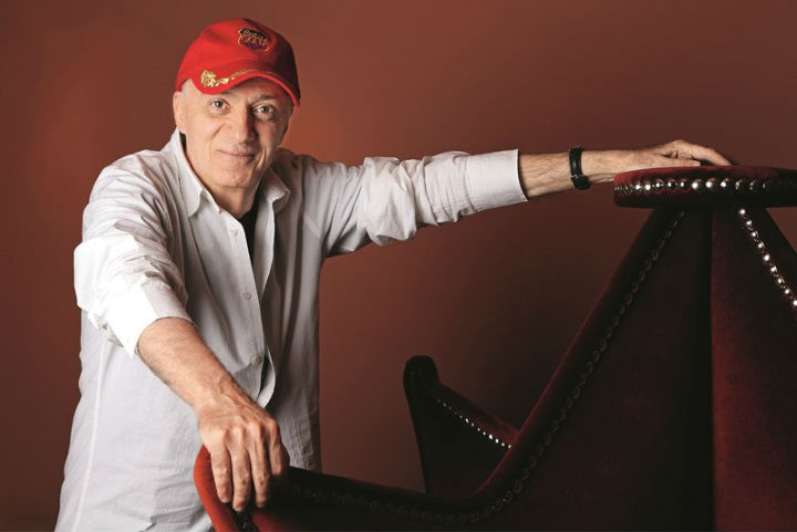 Ν.Μαστοράκης για αποστρατεία Μ.Σφκιανάκη: «Προφανώς αρνήθηκες να δώσεις τα e-mail των πολιτικών αντιπάλων της κυβέρνησης»