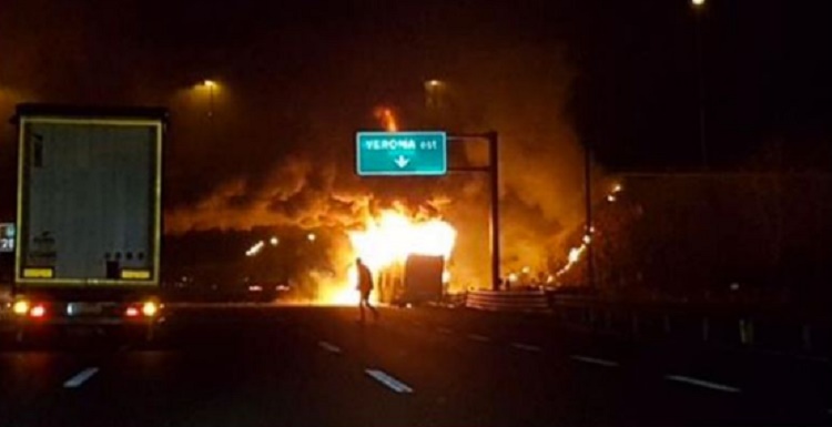 Βερόνα: Ο ήρωας καθηγητής που είδε τα παιδιά του να πεθαίνουν τη στιγμή που έσωζε άλλα