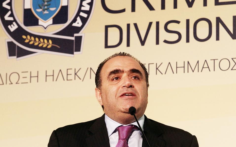 Μ. Σφακιανάκης: Από την ανενεργή υπηρεσία στην αποστράτευση (φωτό)