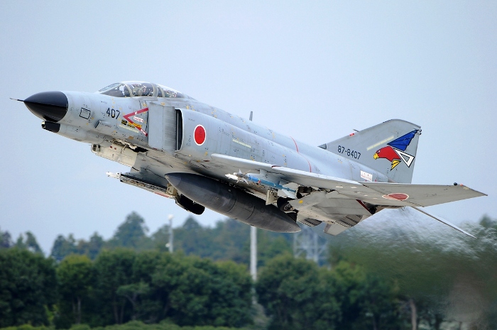 Πανδαισία ιαπωνικών F-4E Phantom στην κάμερα (βίντεο)