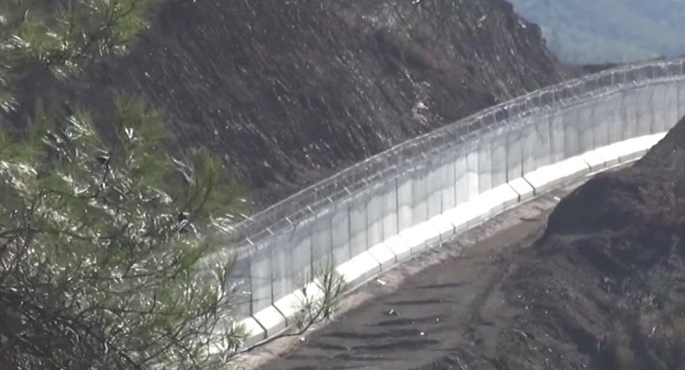 Τείχος στα σύνορα με την Συρία κατασκευάζει η Τουρκία (βίντεο)