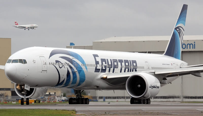 EgyptAir: Απαγορευτικό επιβίβασης σε άτομα από Ιράκ και Υεμένη με προορισμό τη Ν. Υόρκη