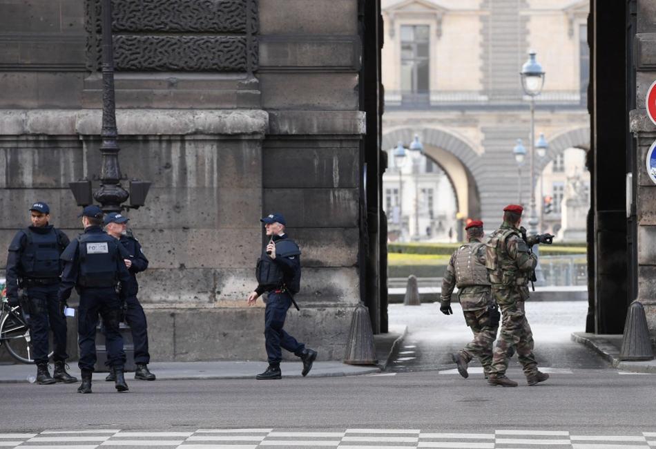 Θα ανοίξει και πάλι το μουσείο του Λούβρου το Σάββατο