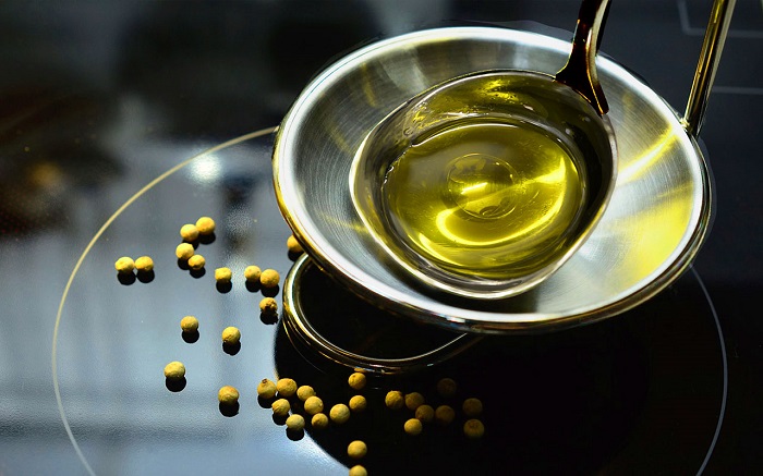 Πέλλα: Νεαρός πούλαγε αμφιβόλου ποιότητας λάδι χωρίς άδεια