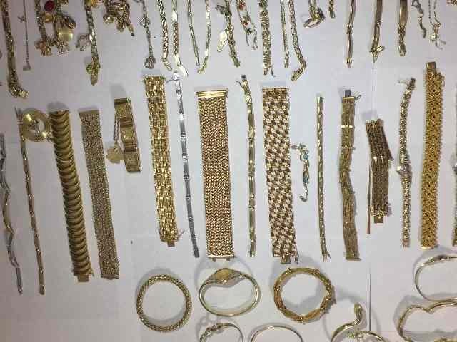 ΕΛΑΣ: Οι 292 φωτογραφίες με τα κλοπιμαία της «μαφίας των Ρομά»