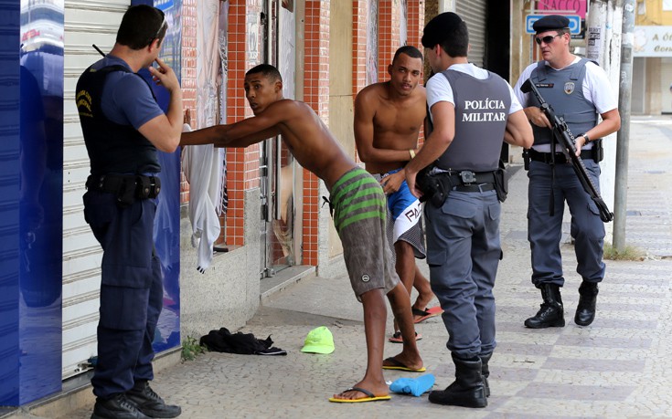 Βραζιλία: Χάος και λεηλασίες με 70 νεκρούς – Απεργεί η αστυνομία, βγήκε ο Στρατός (φωτό)
