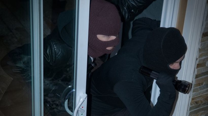 Ρόδος: Ανήλικοι ρήμαξαν 7 σπίτια