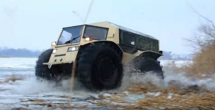 Ρωσικό όχημα που τίποτα δεν μπορεί να του σταθεί εμπόδιο… [Βίντεο]