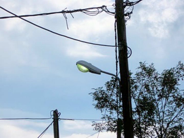 Φθιώτιδα: «Κυνηγοί» χαλκού έκοψαν κολώνα της ΔΕΗ για να κλέψουν τον μετασχηματιστή