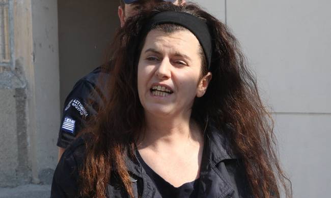 Σε παιδικό δωμάτιο έκρυβε τα όπλα η Πόλα Ρούπα!