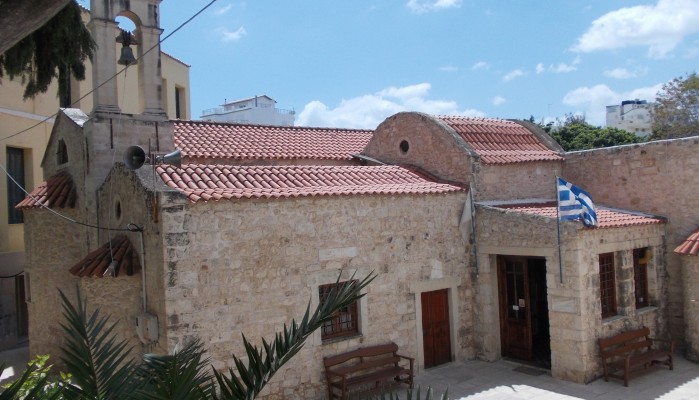 Ηράκλειο: 50χρονος έκλεψε την λειψανοθήκη από εκκλησία αφού πρώτα είχε … ανάψει κερί! (βίντεο)