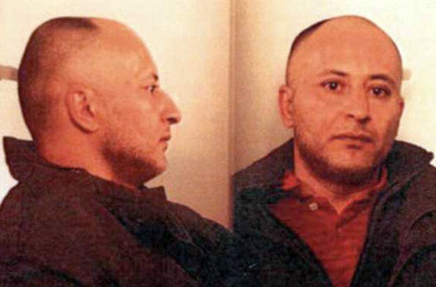 Αυτούς τους «πρόσφυγες» έχουμε και στην Ελλάδα; – Σουηδία: Ισόβια σε ισλαμιστή για εκτέλεση Σύρων στρατιωτών το 2011