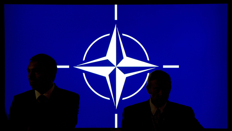 Το ΝΑΤΟ επιχειρεί να κλιμακώσει την ένταση με τη Ρωσία- Στέλνει και άλλα πλοία στη Μαύρη θάλασσα