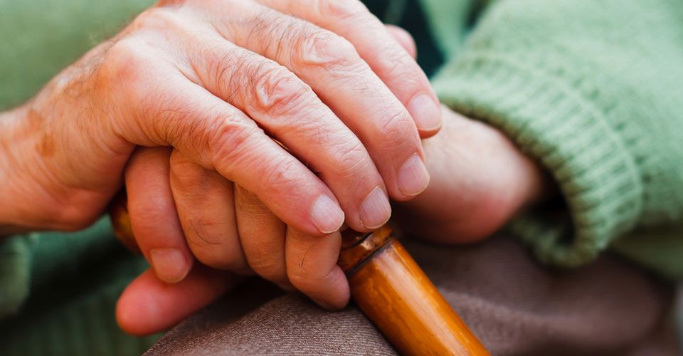 Απατεώνες που παρίσταναν τους τεχνικούς της Δ.Ε.Η. ξάφρισαν τρεις ηλικιωμένους