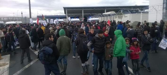 Εκατοντάδες μετανάστες επέστρεψαν στο Καλαί