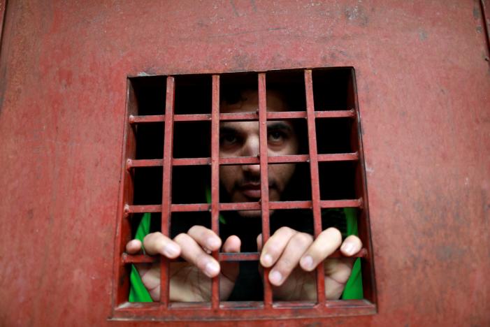 Φυλακισμένο μέλος της ISIS αποκαλύπτει: Οι βιασμοί και οι εκτελέσεις ήταν κάτι φυσιολογικό (φωτό)