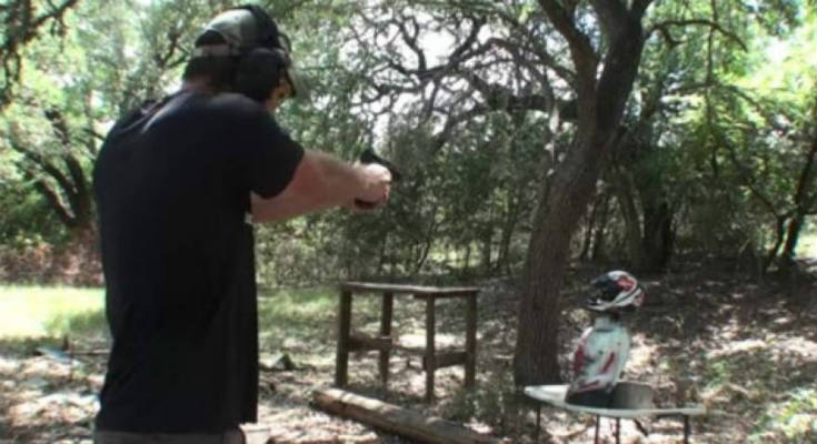 Κράνος εναντίον… πυροβόλων!- Υπάρχει πιθανότητα προστασίας; (βίντεο)