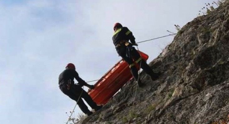Σφακιά: Επιχείρηση διάσωσης μιας κοπέλας από γκρεμό 300 μέτρων