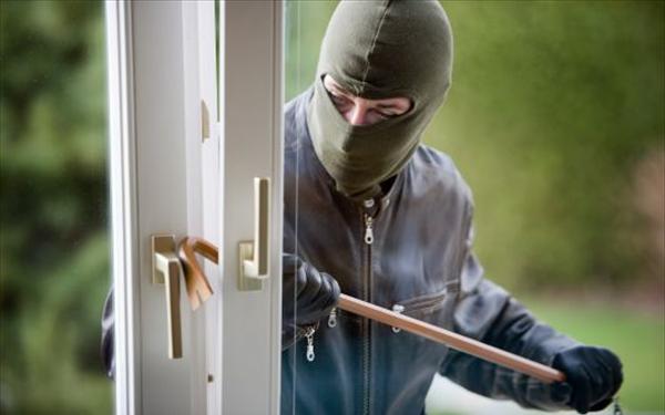 Ρόδος: Νεαρός άντρας «ρήμαξε» πέντε καταστήματα