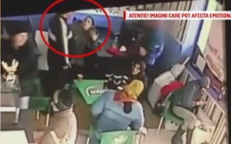 Ρουμανία: Έβαλε φωτιά στη γυναίκα του μπροστά στα μάτια των παιδιών τους (φωτό, βίντεο)