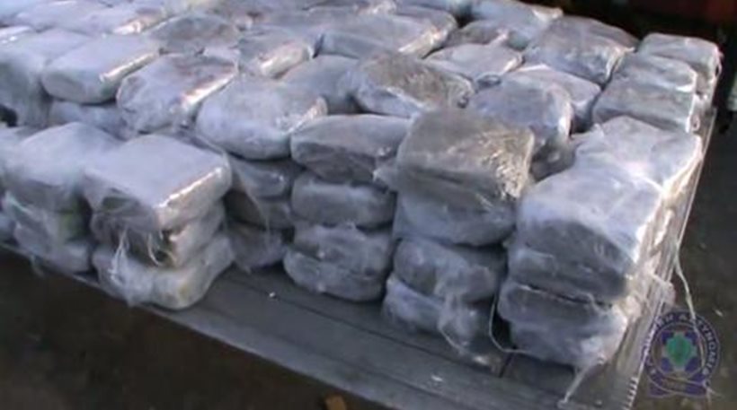 450 κιλά κάνναβης κατασχέθηκαν σε αστυνομικό μπλόκο στην Άρτα