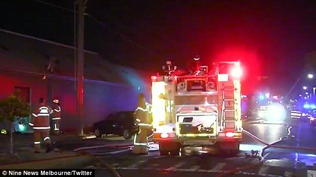 Μελβούρνη: Ξέσπασε πυρκαγιά σε εργοστάσιο – Τρεις άστεγοι νεκροί (βίντεο)