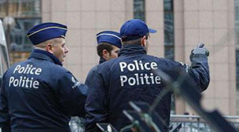 Συναγερμός στις Βρυξέλλες-Σύλληψη δύο ατόμων σε αυτοκίνητο με φιάλες γκαζιού (φωτό) (upd)