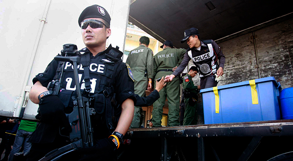 Τέσσερα άτομα σκοτώθηκαν από επίθεση ενόπλων στη νότια Ταϊλάνδη