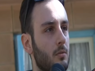 «Δεν μπορώ να πιστέψω αυτό που συνέβη στον πατέρα μου» λέει ο γιος του οδηγού ταξί που δολοφονήθηκε (βίντεο)