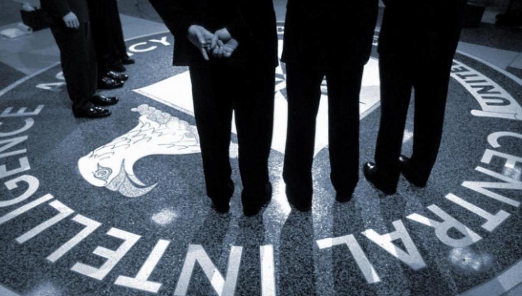 Tο «βαθύ λαρύγγι» της διαρροής από τη CIA στο Wikileaks αναζητά το FBI