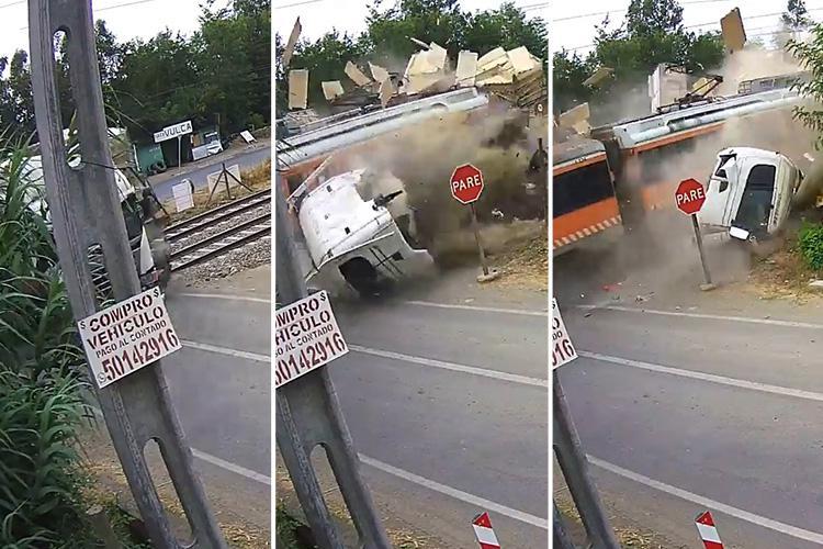 Σοκαριστικό βίντεο: Τρένο συγκρούεται με φορτηγό που κόλλησε πάνω στις γραμμές