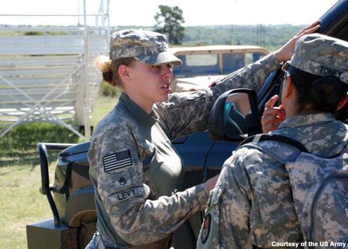 Σάλος στις ΗΠΑ με γυμνές φωτογραφίες γυναικών που υπηρετούν στις αμερικανικές ένοπλες δυνάμεις