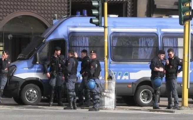 Ιταλία: Επεισόδια μεταξύ αστυνομικών και νεαρών στη Νάπολη