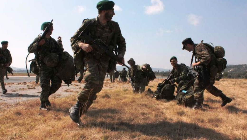 «Υψηλού συμβολισμού» άσκηση ανακατάληψης αεροδρομίου από το «Ειδικό Τμήμα» (βίντεο)
