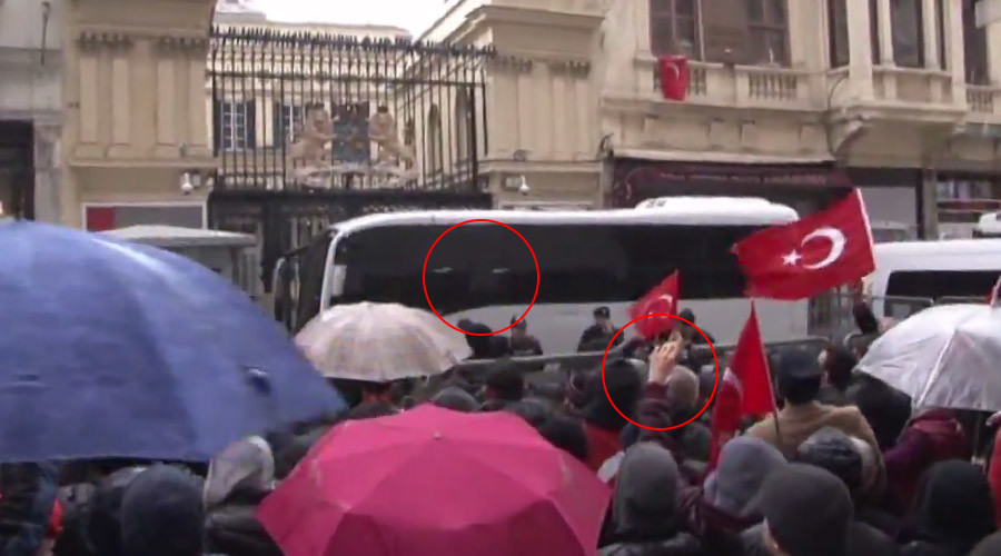 Απειλές Τουρκίας κατά Ολλανδίας: «Έχετε μόνο 48.000 Στρατό κι έχουμε 400.000 Τούρκους στην Ολλανδία»!