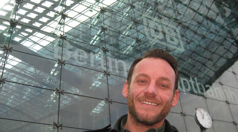 Έγκλημα στο κέντρο της Αθήνας: «Ο Αλβανός δολοφόνος χτυπούσε την αρραβωνιαστικιά του πριν δολοφονήσει τον 43χρονο Έλληνα»