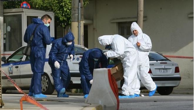 ΕΛ.ΑΣ: Έντονος προβληματισμός για το πώς το παγιδευμένο δέμα πέρασε από τις διαδικασίες ελέγχου ΕΛ.ΤΑ. και αεροδρομίου