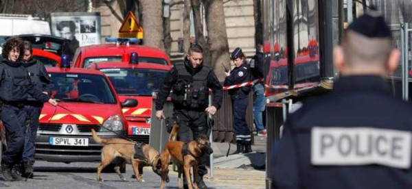 Πόσοι εκρηκτικοί φάκελοι υπάρχουν τελικά;- Στο πόδι η ΕΛΑΣ – Φύλλο και φτερό οι αποστολές των ΕΛΤΑ