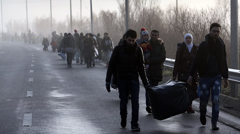 Γερμανικός Τύπος: «Η Ελλάδα αφέθηκε στην τύχη της στο προσφυγικό – Η Λέσβος είναι το νησί των φυλακισμένων»