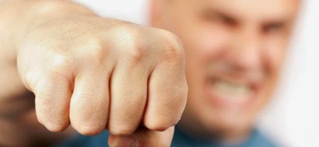 Ξυλοδαρμός εργαζομένου στην καθαριότητα από οδηγό αυτοκινήτου στα Ιωάννινα