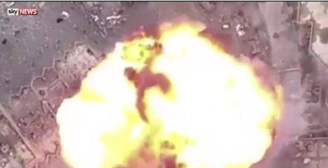 Συγκλονιστικές εικόνες: H στιγμή της επίθεσης του ISIS σε συνεργείο του Sky news (φωτό, βίντεο)