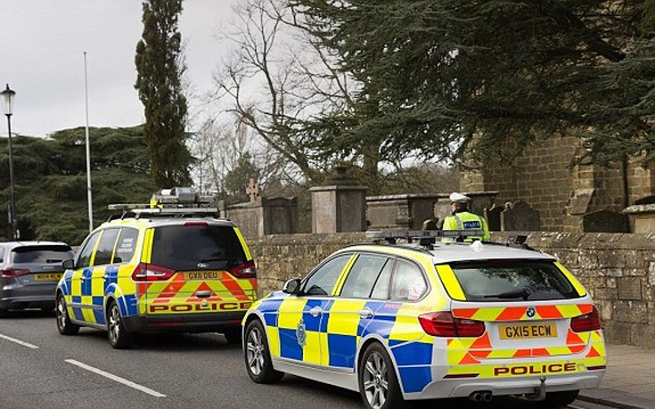Τραγωδία στην Αγγλία: Μεθυσμένη οδηγός χτύπησε πενταμελή οικογένεια σε δρόμο (φωτό, βίντεο)