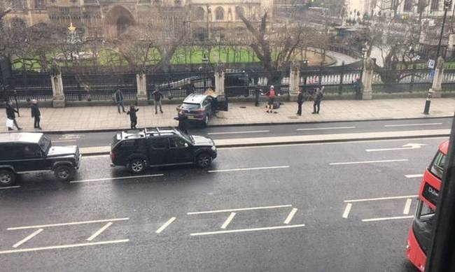 Γεννημένος στο Kent της Βρετανίας ο δράστης της τρομοκρατικής επίθεσης Khalid Masood (βίντεο)